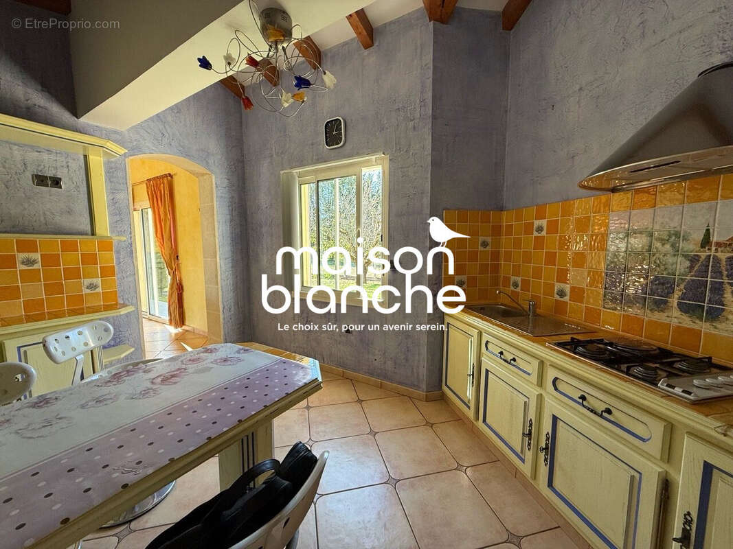 Maison à LAMOTHE-MONTRAVEL