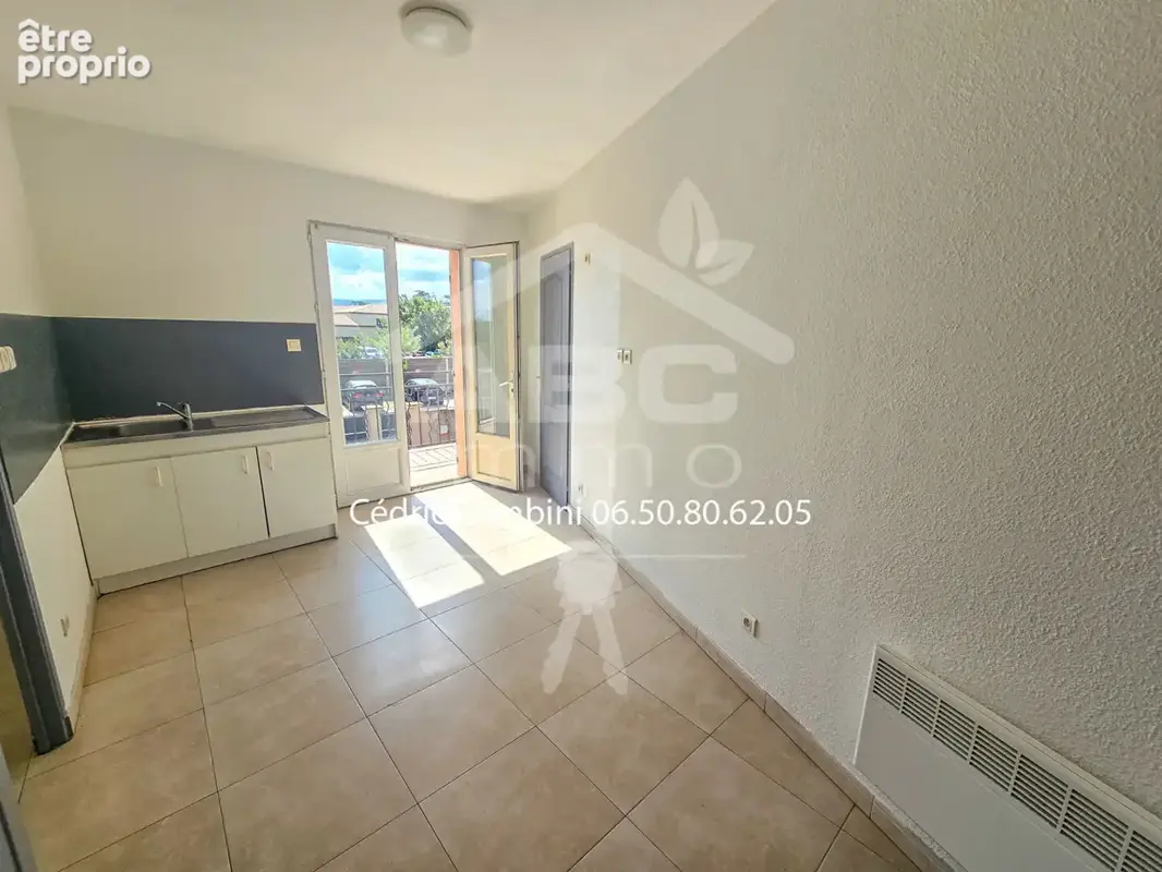 Haut de villa avec terrasse et jardin privatif de 77 m² à pied du centre ? Saint-Maximin-la-Sainte-Baume - photo 7