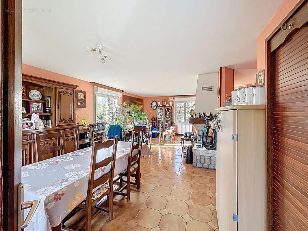 Maison à CHAUVONCOURT