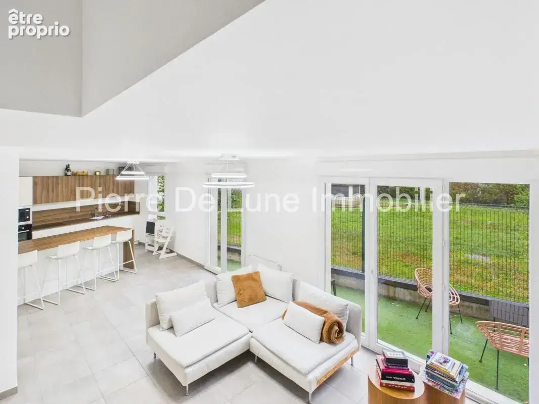 Appartement 4 pièces 113 m² à vendre à Sathonay-Camp (69580) - photo 4