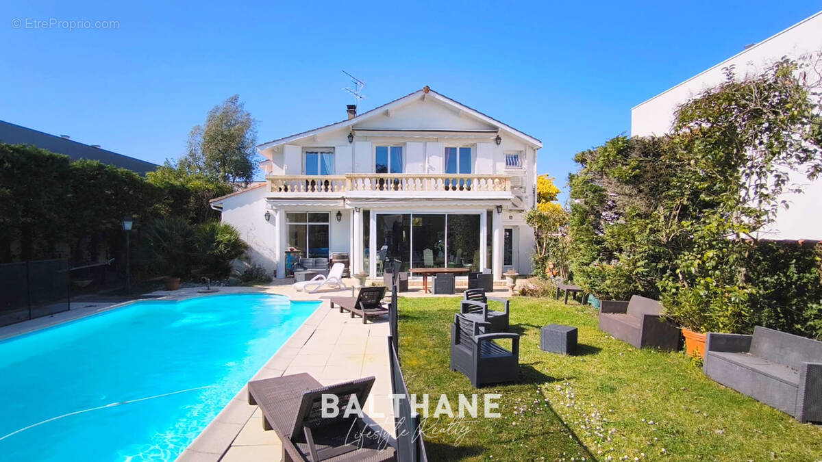 Maison à LE BOUSCAT