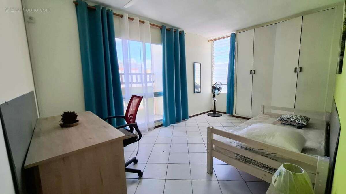 Appartement à POINTE-A-PITRE