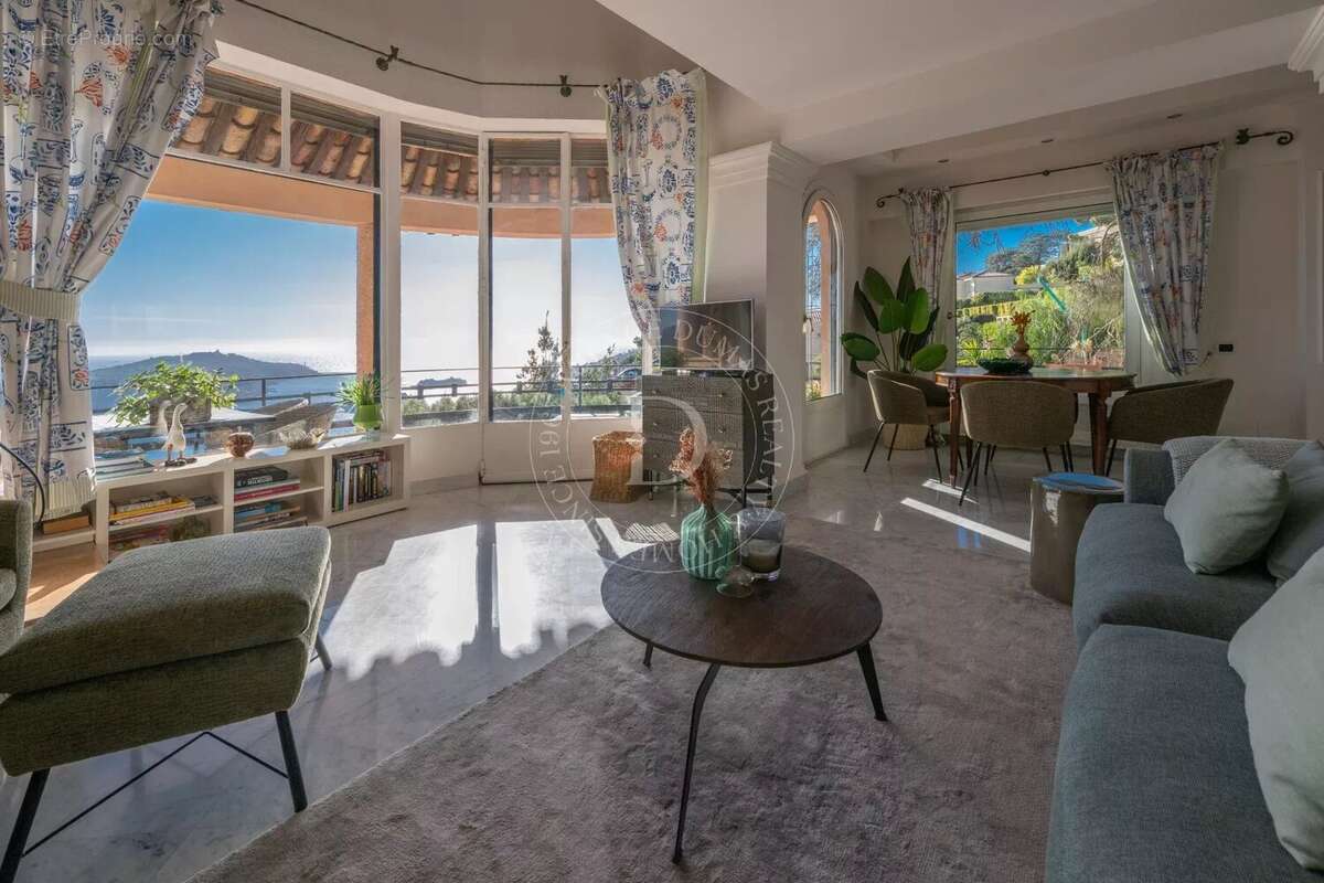 Appartement à VILLEFRANCHE-SUR-MER