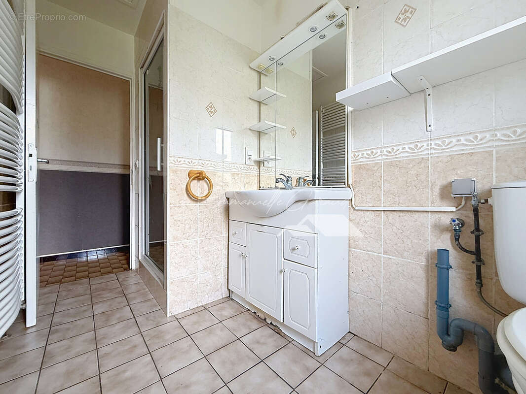 Maison familiale avec garage et grand jardin // Plain-pied - photo 9