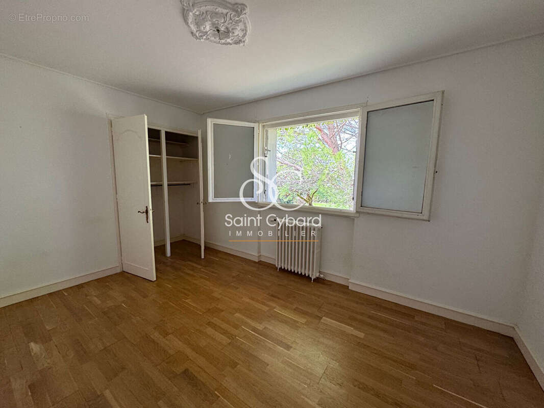Maison Voeuil et Giget - 3 chambres - photo 8