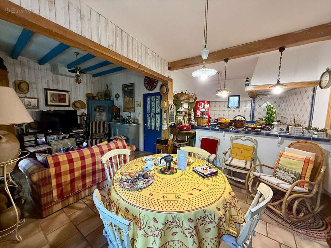 A vendre en viager - arles - photo 6