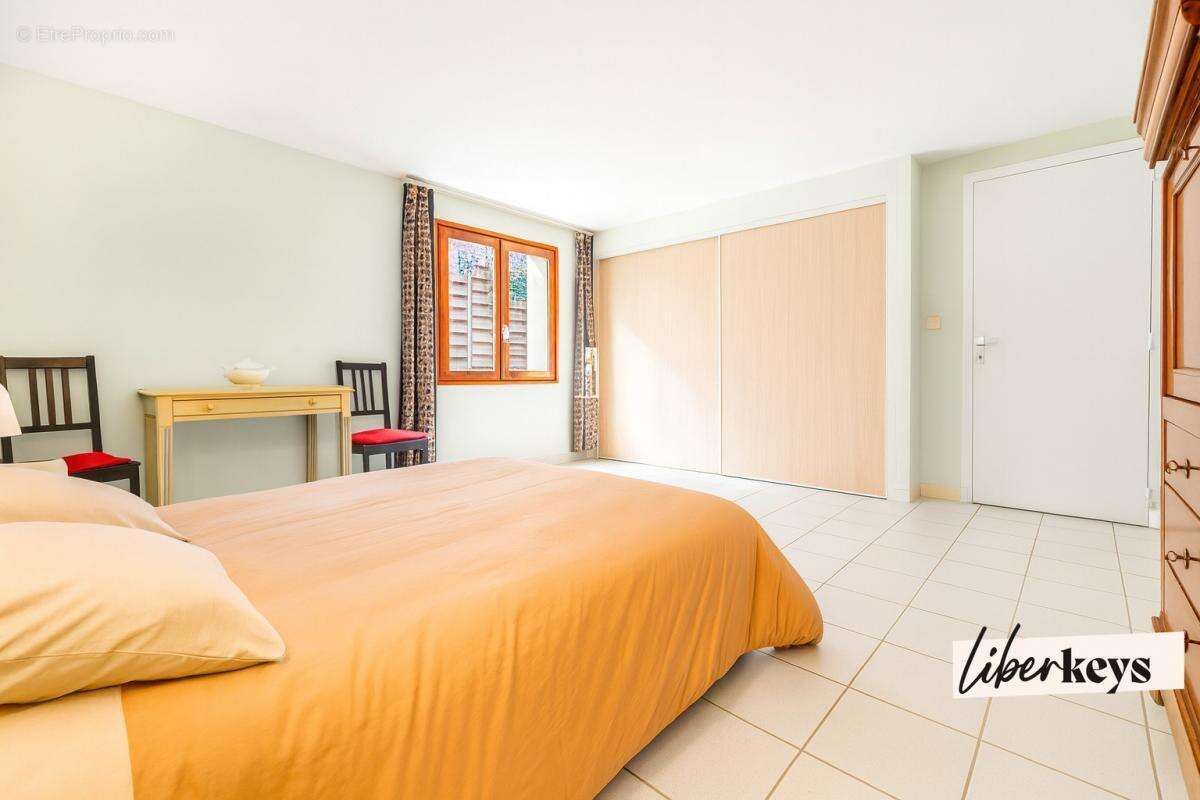 Maison à GREOUX-LES-BAINS