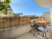 Appartement à LA GARENNE-COLOMBES