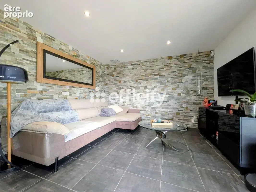 Maison 5 pièces 90 m² à vendre à Mazieres-De-Touraine (37130) - photo 2