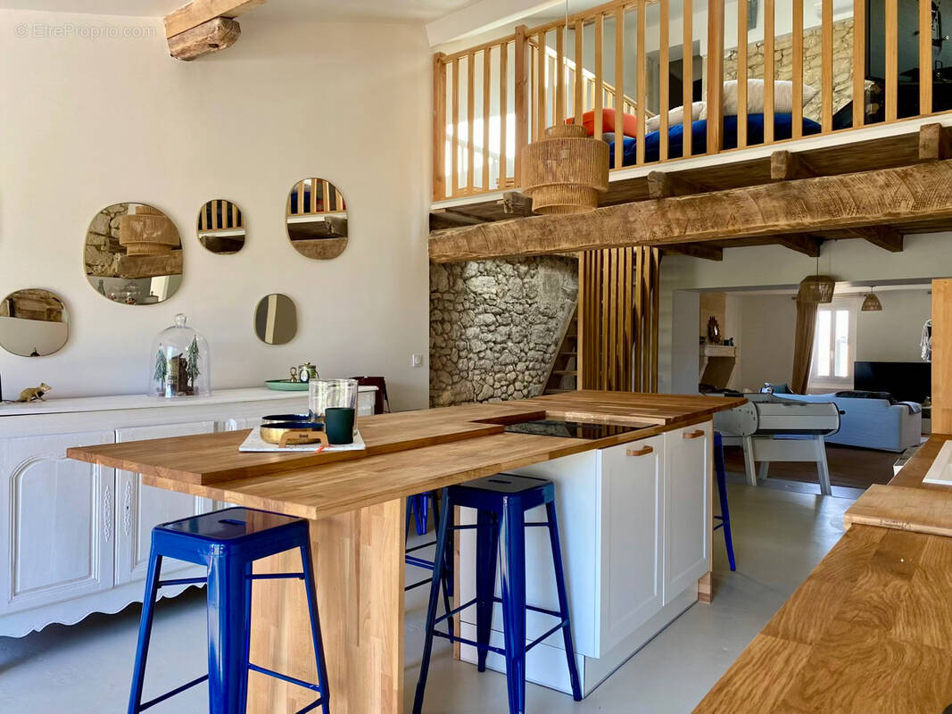 Maison à SAINT-EMILION