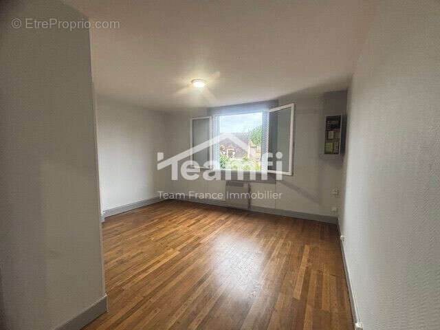 Appartement à SAINT-AMAND-MONTROND