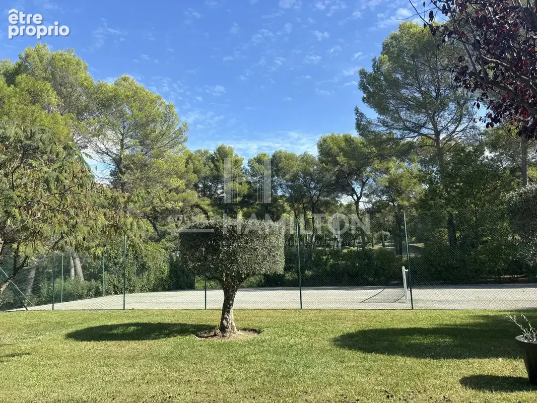 Domaine sécurisé à Mougins – 2 pieces, Terrasse 24 m², vue Domaine du golf, piscine  Copier le titre - photo 18
