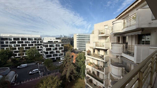 Appartement à LEVALLOIS-PERRET