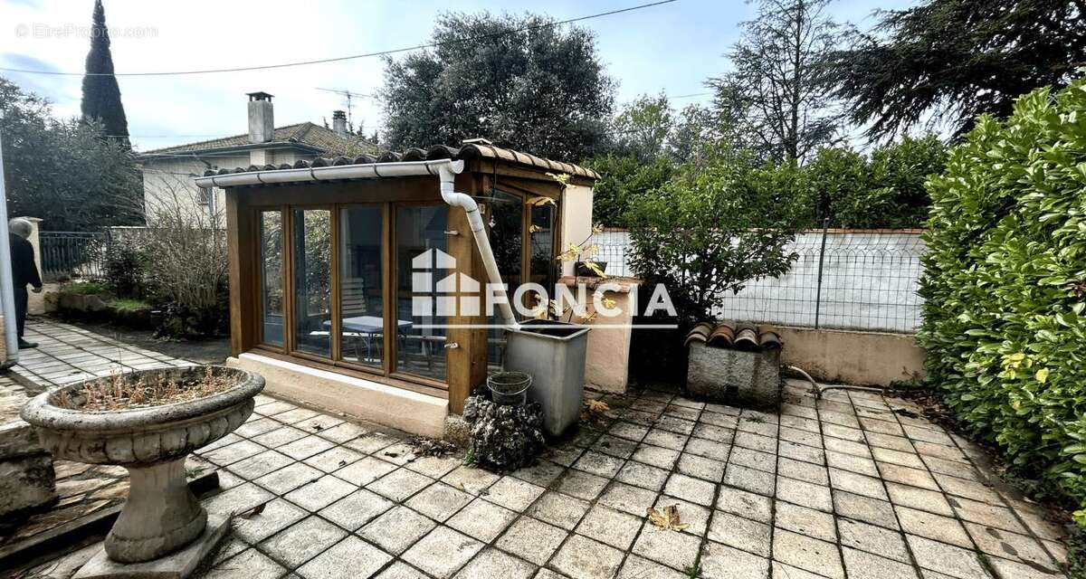 Maison à MONTELIMAR