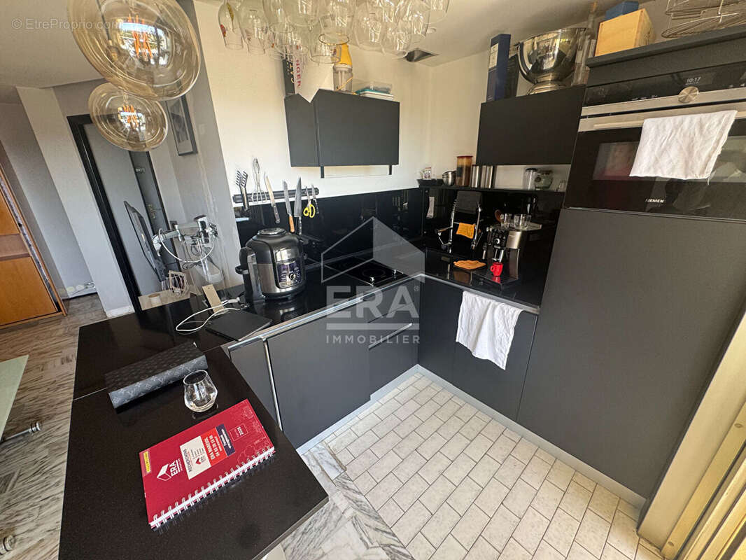 Appartement à SAINT-LAURENT-DU-VAR