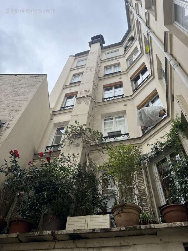 Autre à PARIS-12E