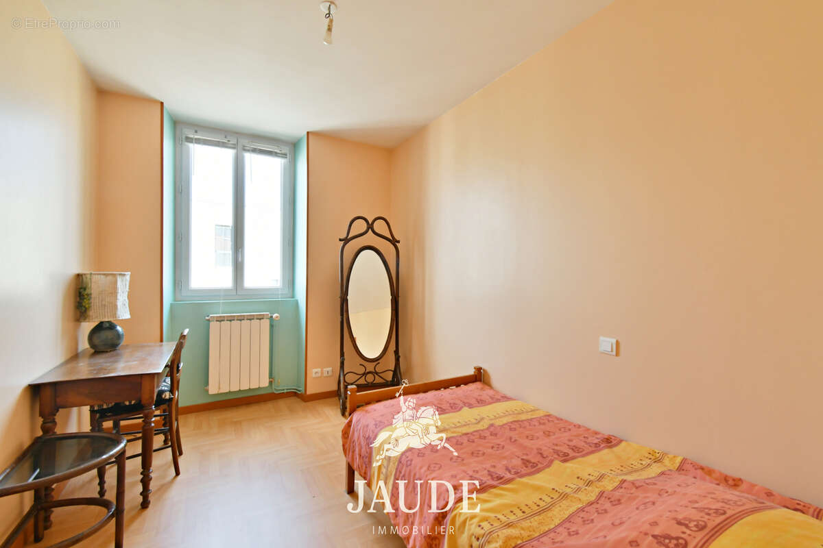 Duplex T4 de 68,87 m2 (88m2 au sol)   26 rue Jean Richepin, Clermont-Ferrand - photo 8