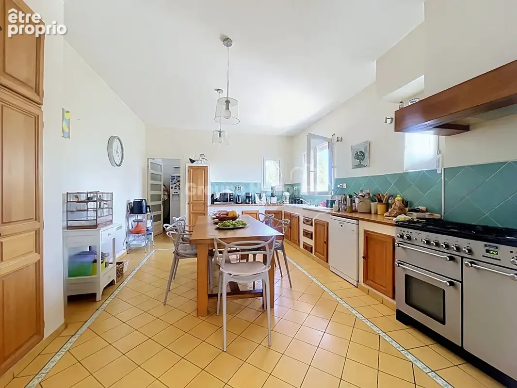 Arles quartier montplaisir, ensemble immobilier de rapport avec piscine, 12 lots, fort potentiel - photo 10