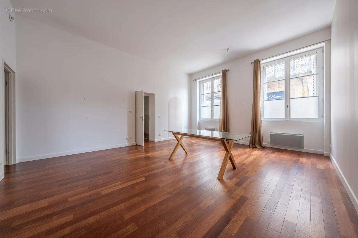 Appartement à BORDEAUX