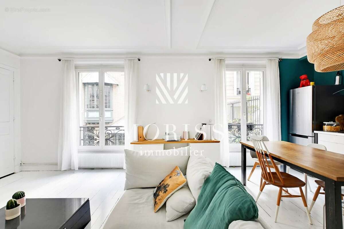 Appartement à PARIS-18E