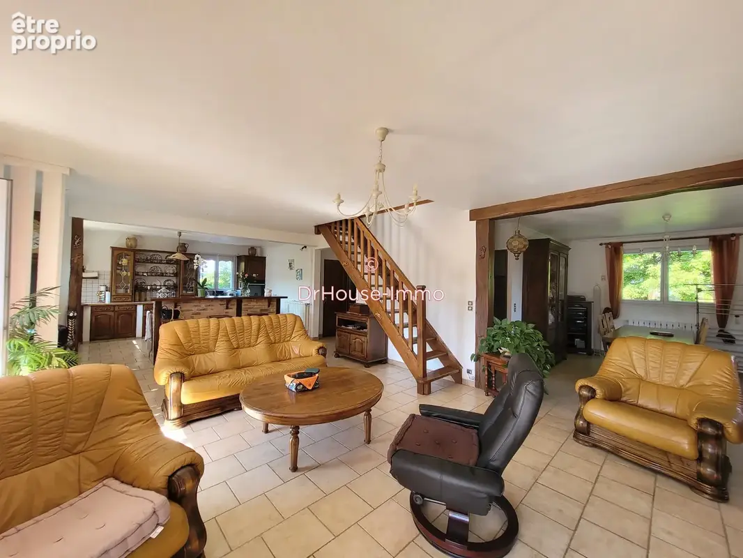 Maison 10 pièces 245 m² à vendre à La Selle-Sur-Le-Bied (45210) - photo 12
