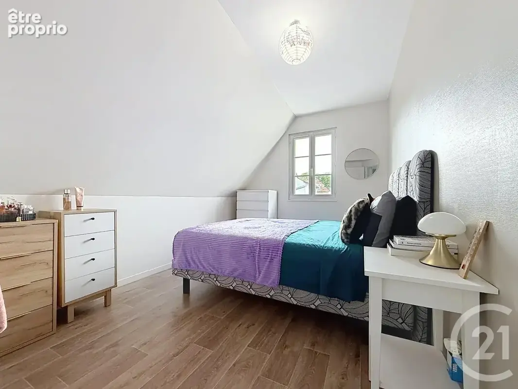 Maison 4 pièces 97 m² à vendre à Chartres (28000) - photo 4