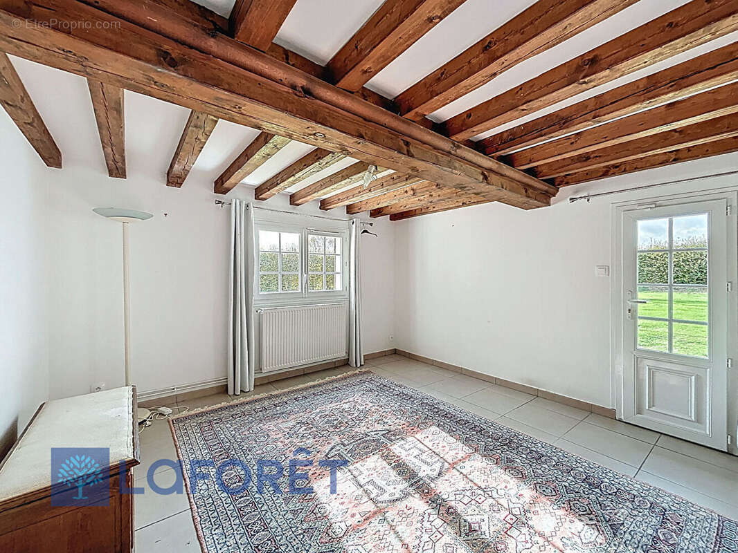 Maison à LES BAUX-DE-BRETEUIL