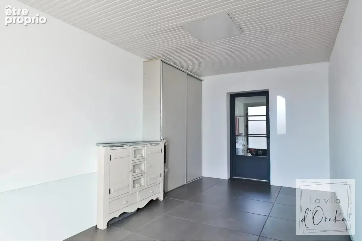 Agréable Maison de 107m2 avec terrasse et jardin proche du centre-ville - photo 13