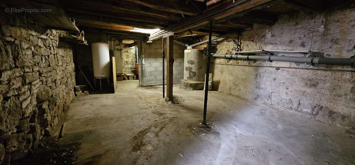 Maison à LIMOGNE-EN-QUERCY