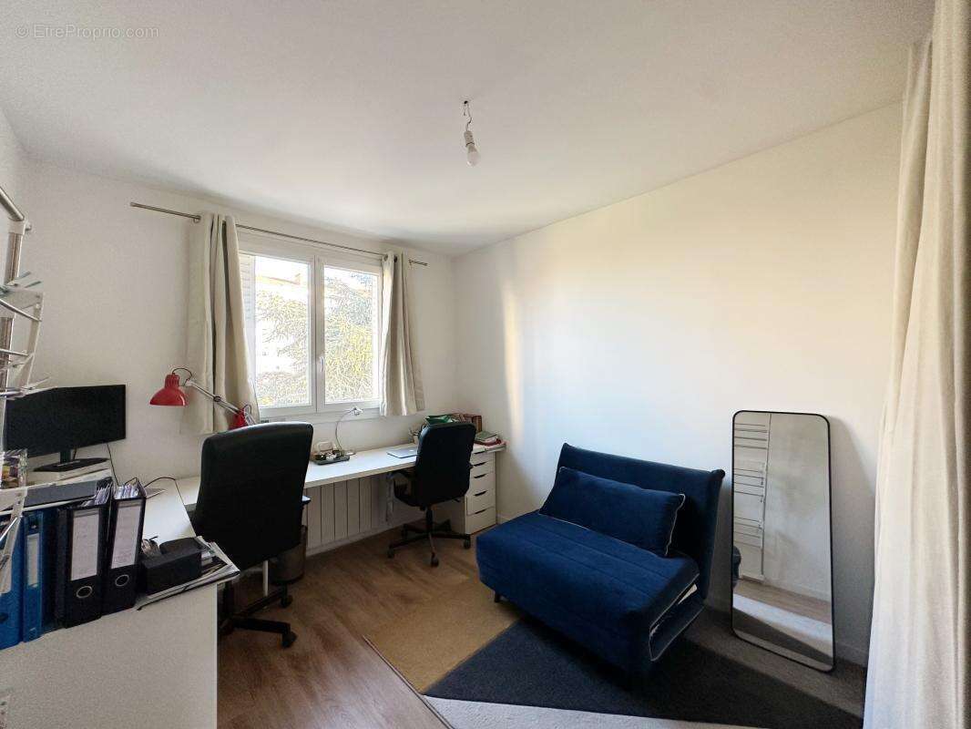Appartement à LA MULATIERE