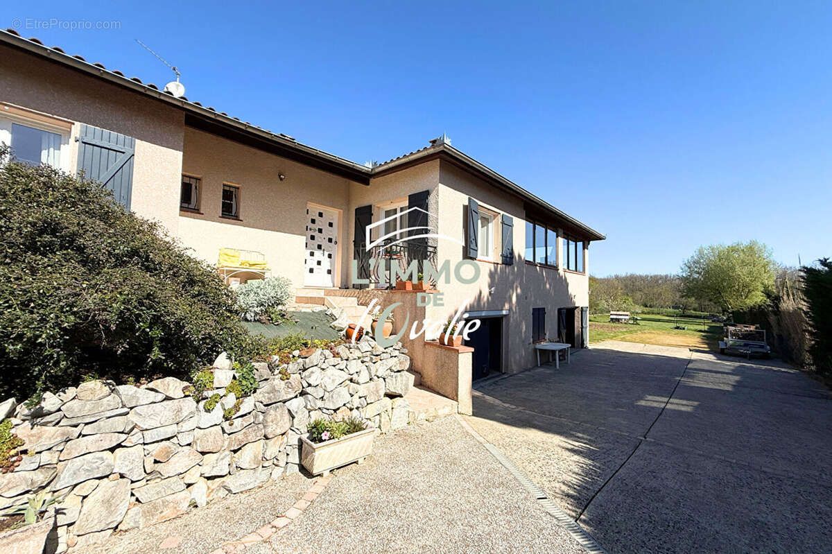 Maison à BRUGUIERES