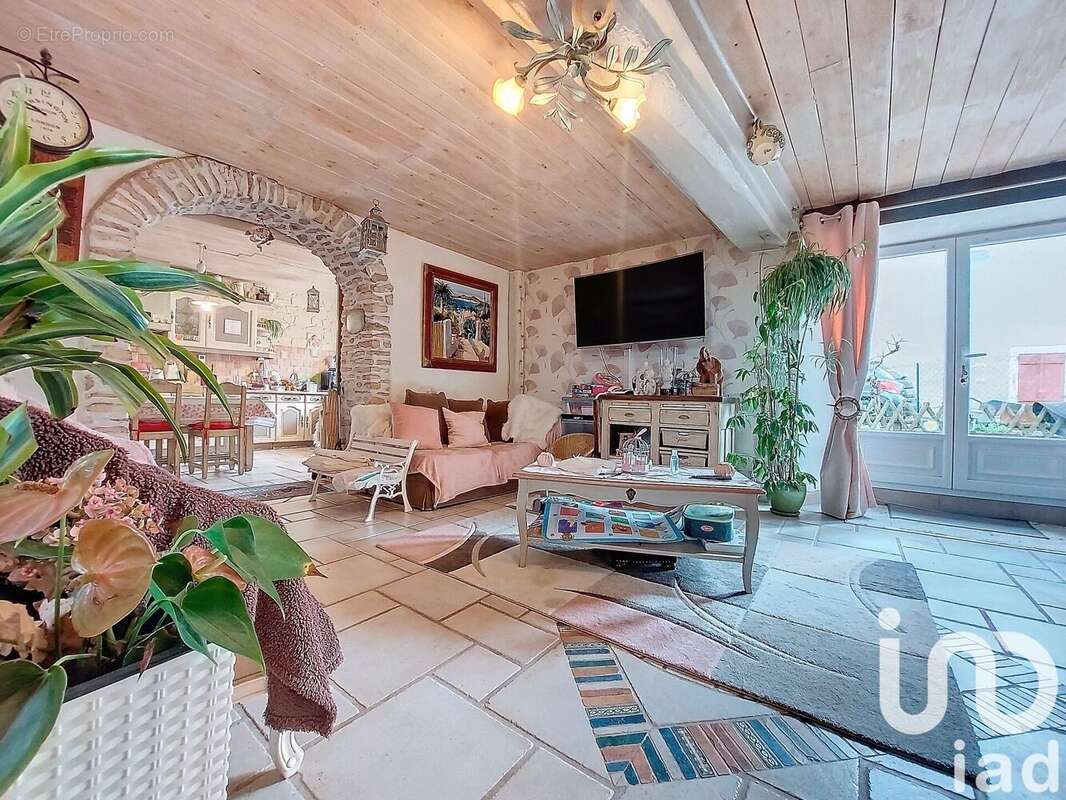 Photo 3 - Maison à COURSON-LES-CARRIERES