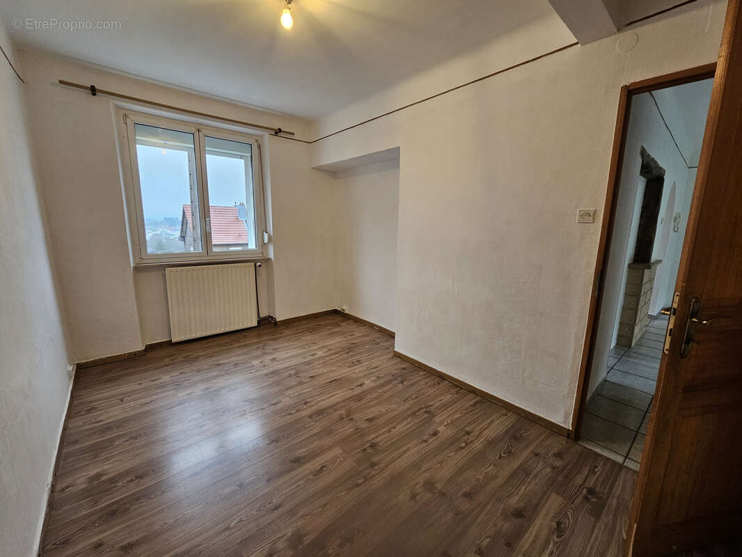 Appartement à AUDUN-LE-TICHE