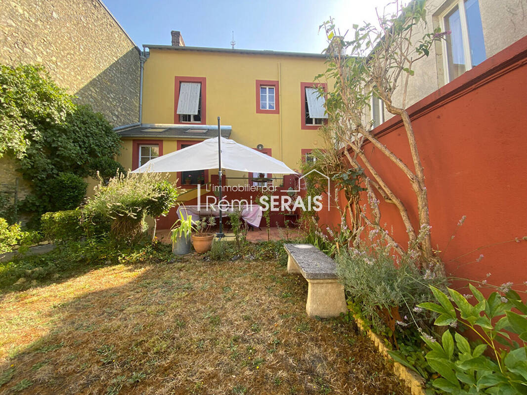 Maison à PERVENCHERES