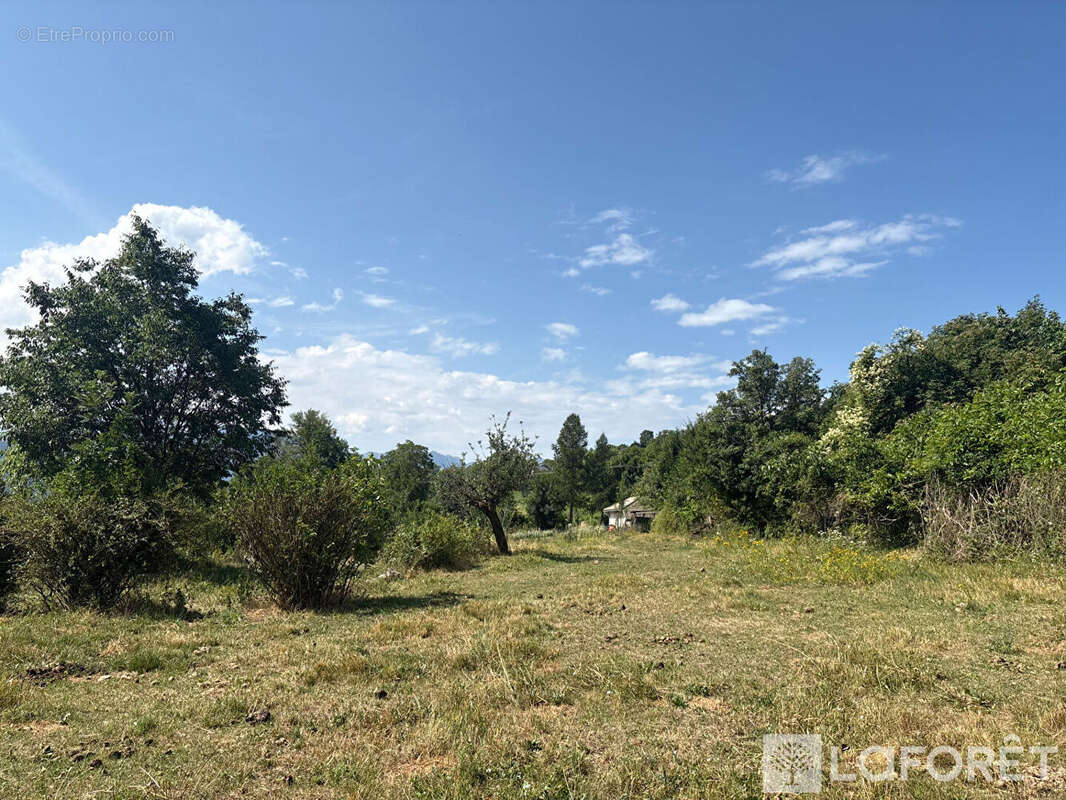 ** terrain 744 m² - châteauroux les alpes - photo 4