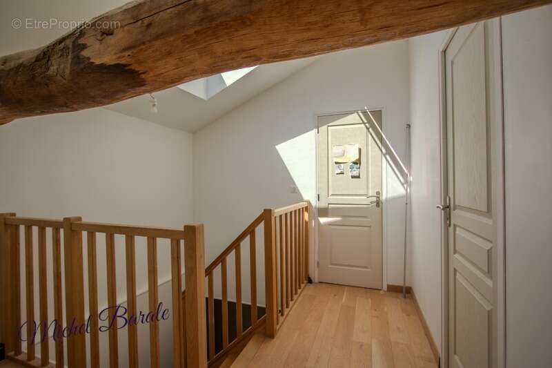 Ferme rénovée 205 m² – 6 chambres – terrain 16 000 m² – géothermie – vue – Montromant (69) - photo 34