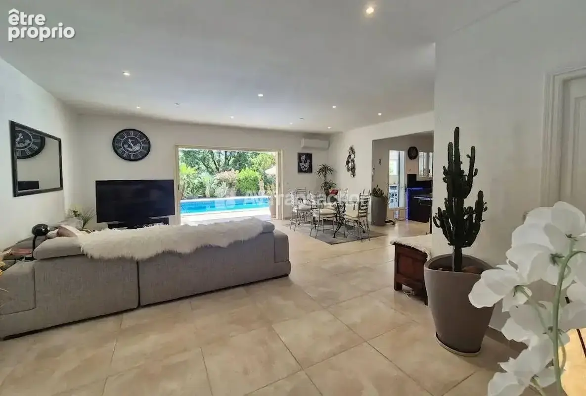 Maison 5 pièces 133 m² à vendre à Les Arcs (83460) - photo 3