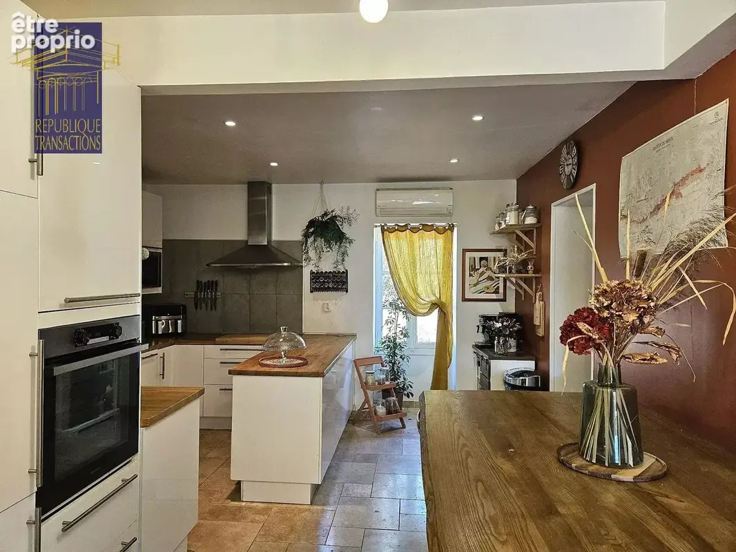 Maison ancienne rénovée avec terrain et dépendance - photo 9