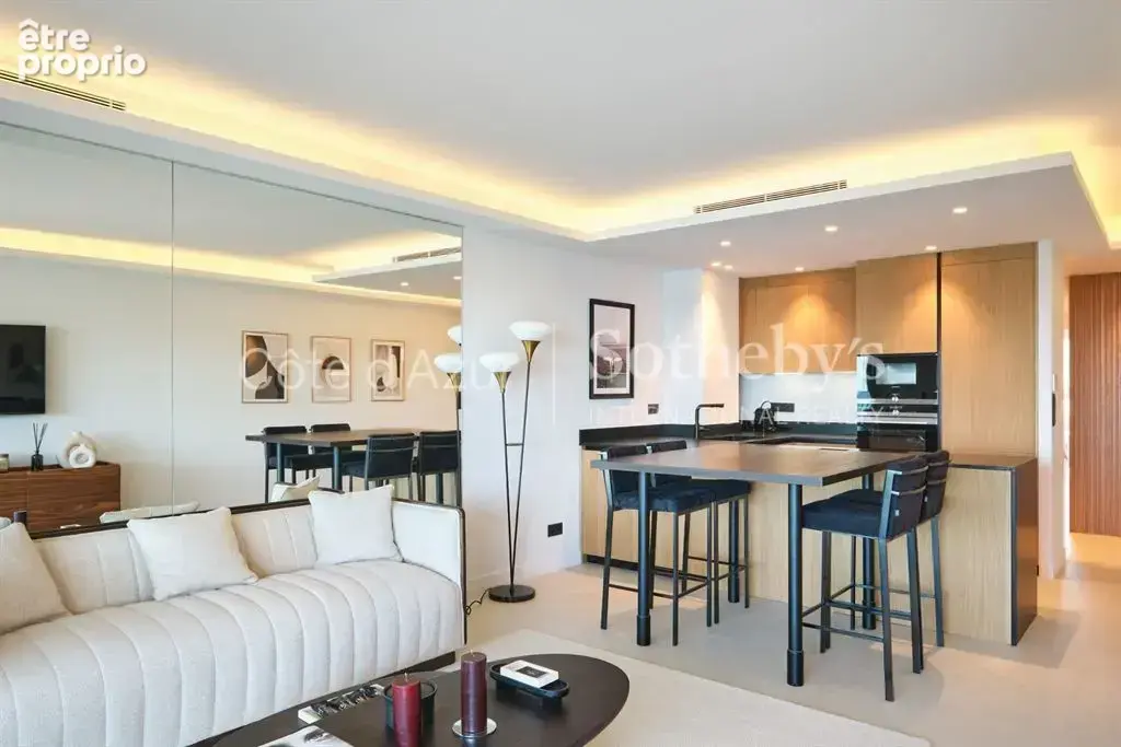 Cannes Croisette, magnifique vue mer : appartement 3 Pièces parfait état. - photo 8