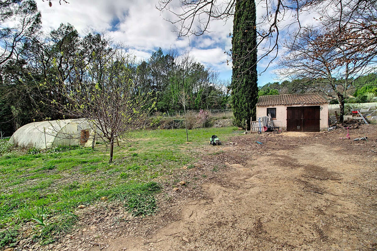 Maison à ENTRECASTEAUX