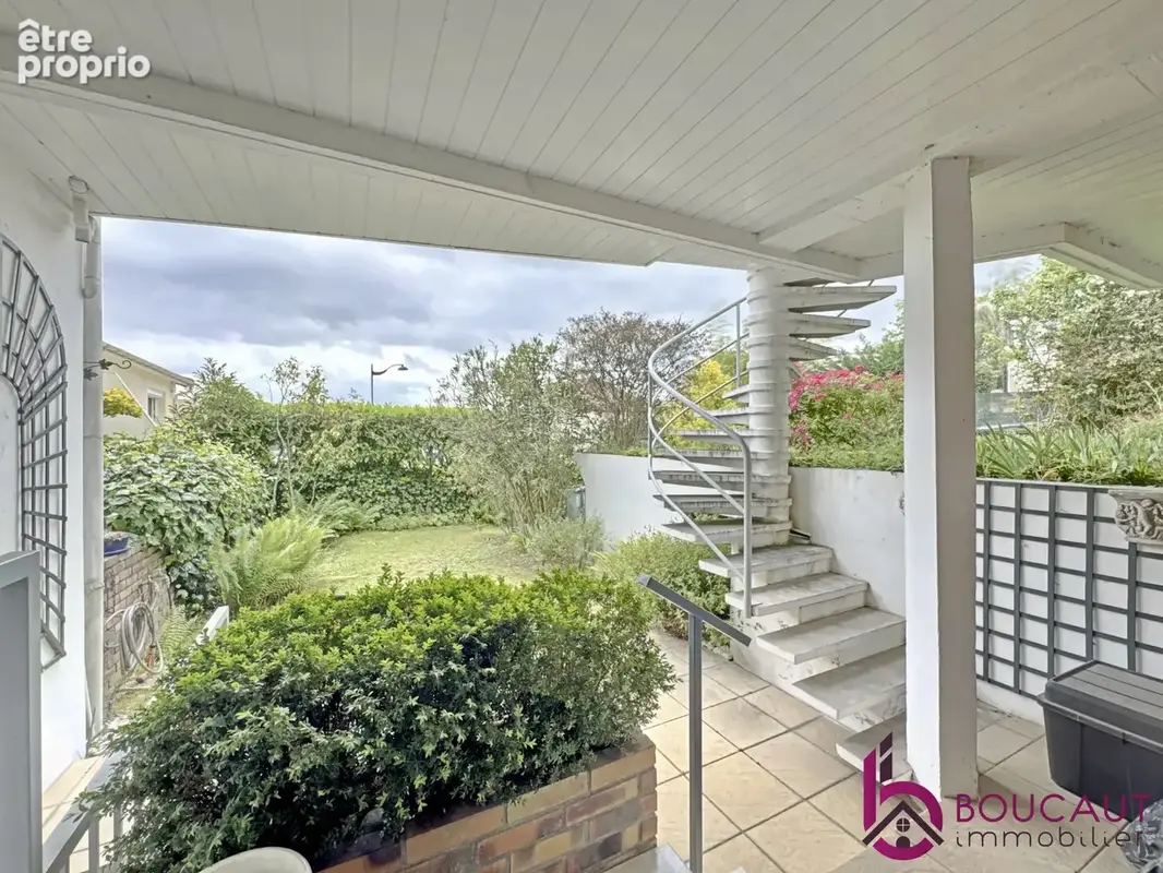 Maison 6 pièces 203 m² à vendre à Le Plessis-Robinson (92350) - photo 4