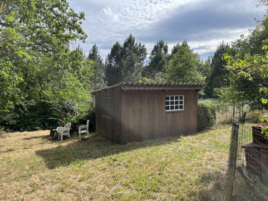Maison à LEOGEATS