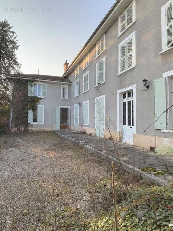 Appartement à VOIRON