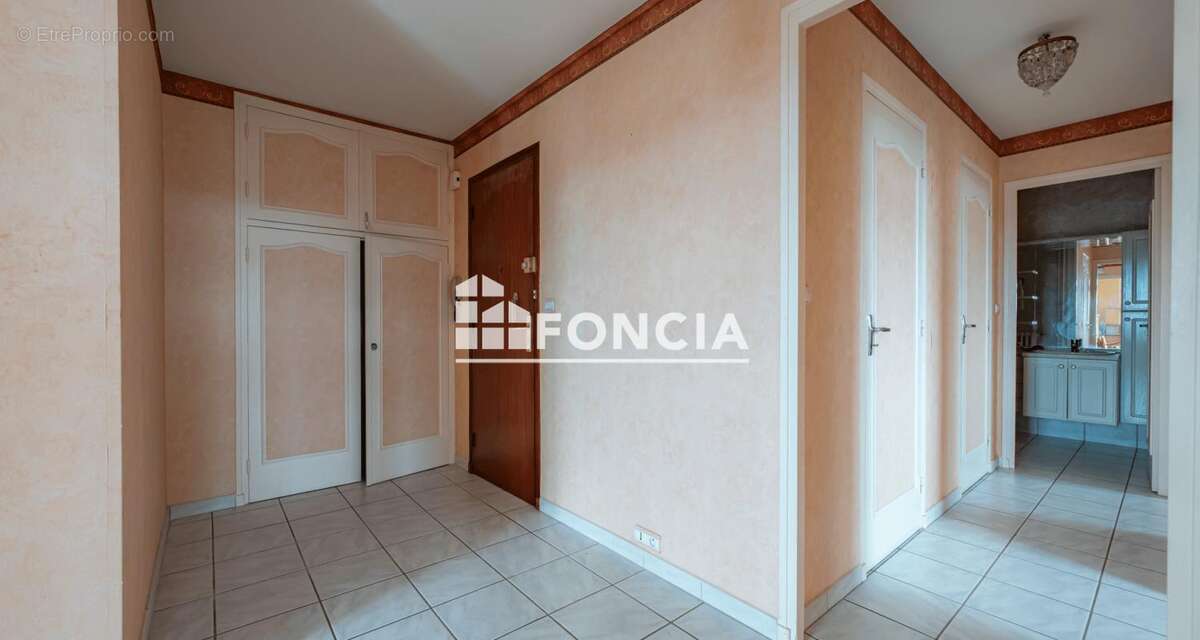 Appartement à ROUSSILLON