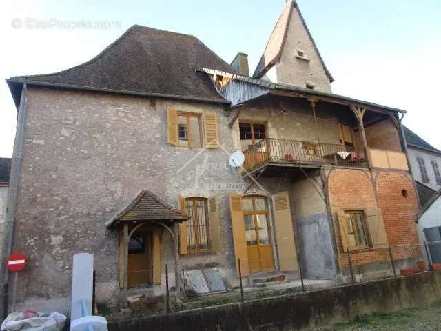 Maison à VARENNES-SUR-ALLIER