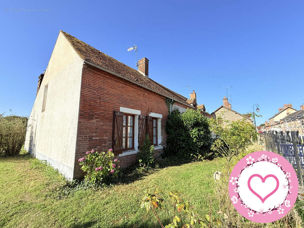 Maison à VILLEMURLIN