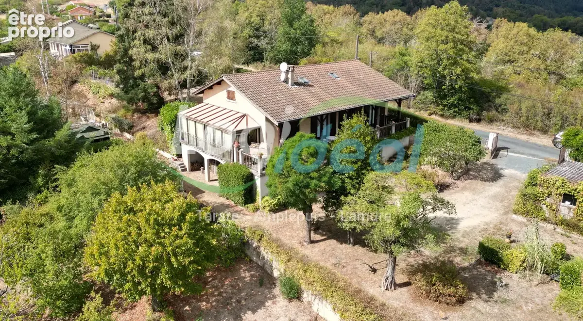 Photo Maison à Chamelet au prix de 399 000€