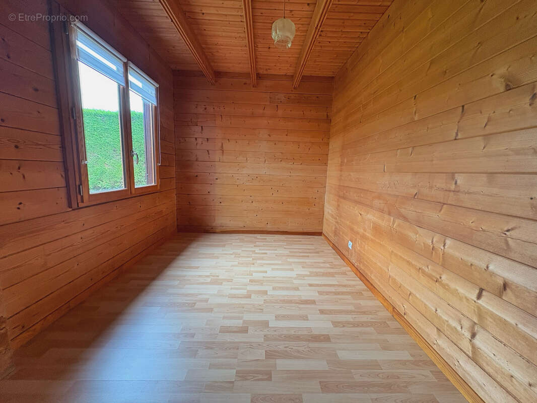 Maison à BELLE-ET-HOULLEFORT