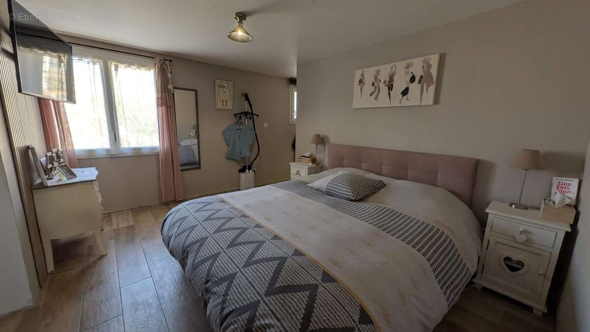 Maison à MORIERES-LES-AVIGNON