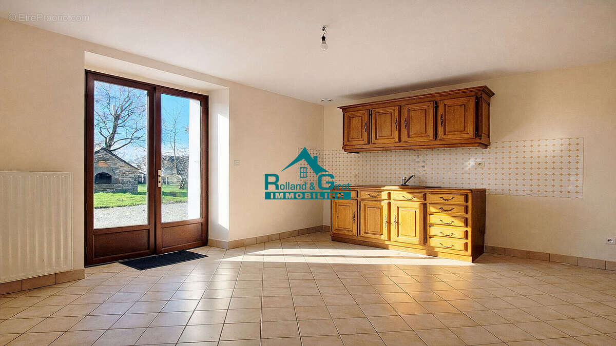 Maison à LA BOUEXIERE